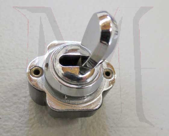 82-0135 TOGGLE SWITCH ON DASH