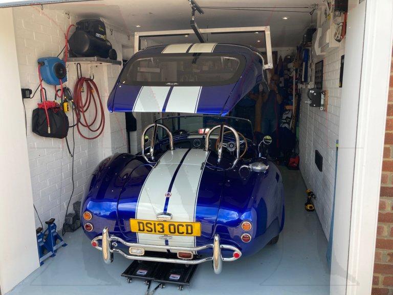 00012046_768 AC Cobra Replica